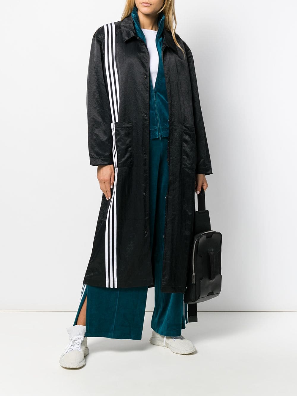 14465627_21491581_1000 long manteau noir adidas porté