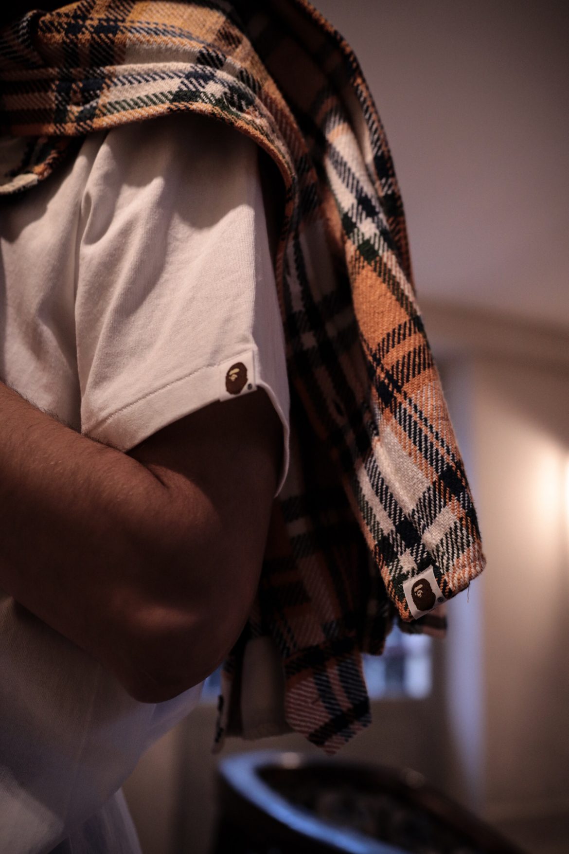 un mannequin porte du bape by afterdrop