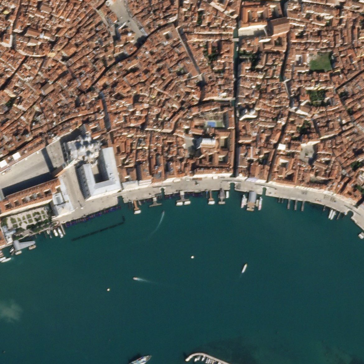 2000x-1-4 Venise Mars 2020