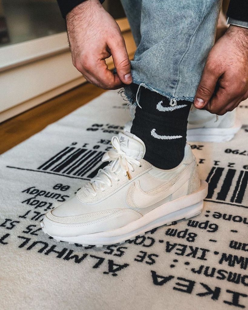 Nike Sacai LDWaffle Nylon White Blanc porté worn