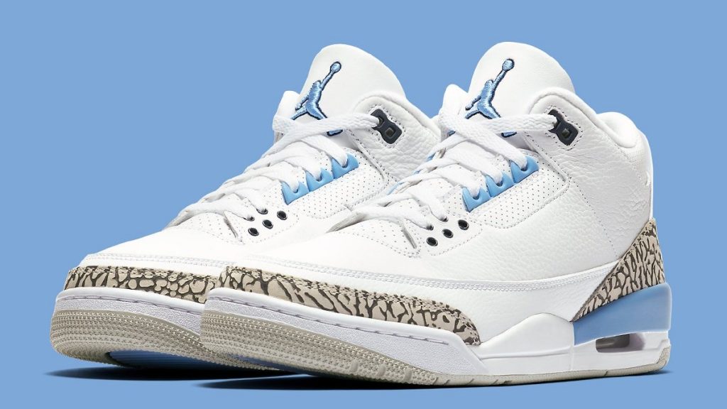 Air Jordan 3 UNC
