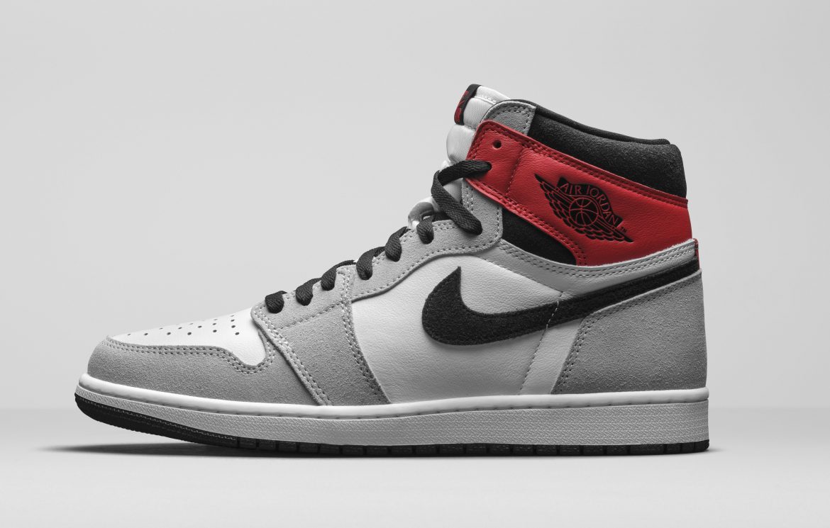 Air Jordan 1 High Retro OG Smoke Grey