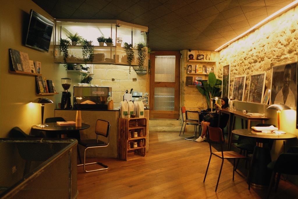 Groomer's-Lab-trente-trois-degrés-©goldiewilliams