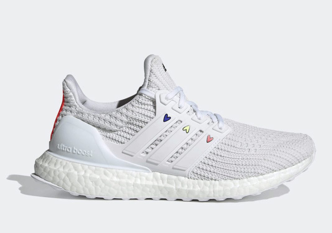 Adidas Ultra Boost 4.0 DNA Hearts White Adidas Ultra Boost 4.0 DNA Hearts White