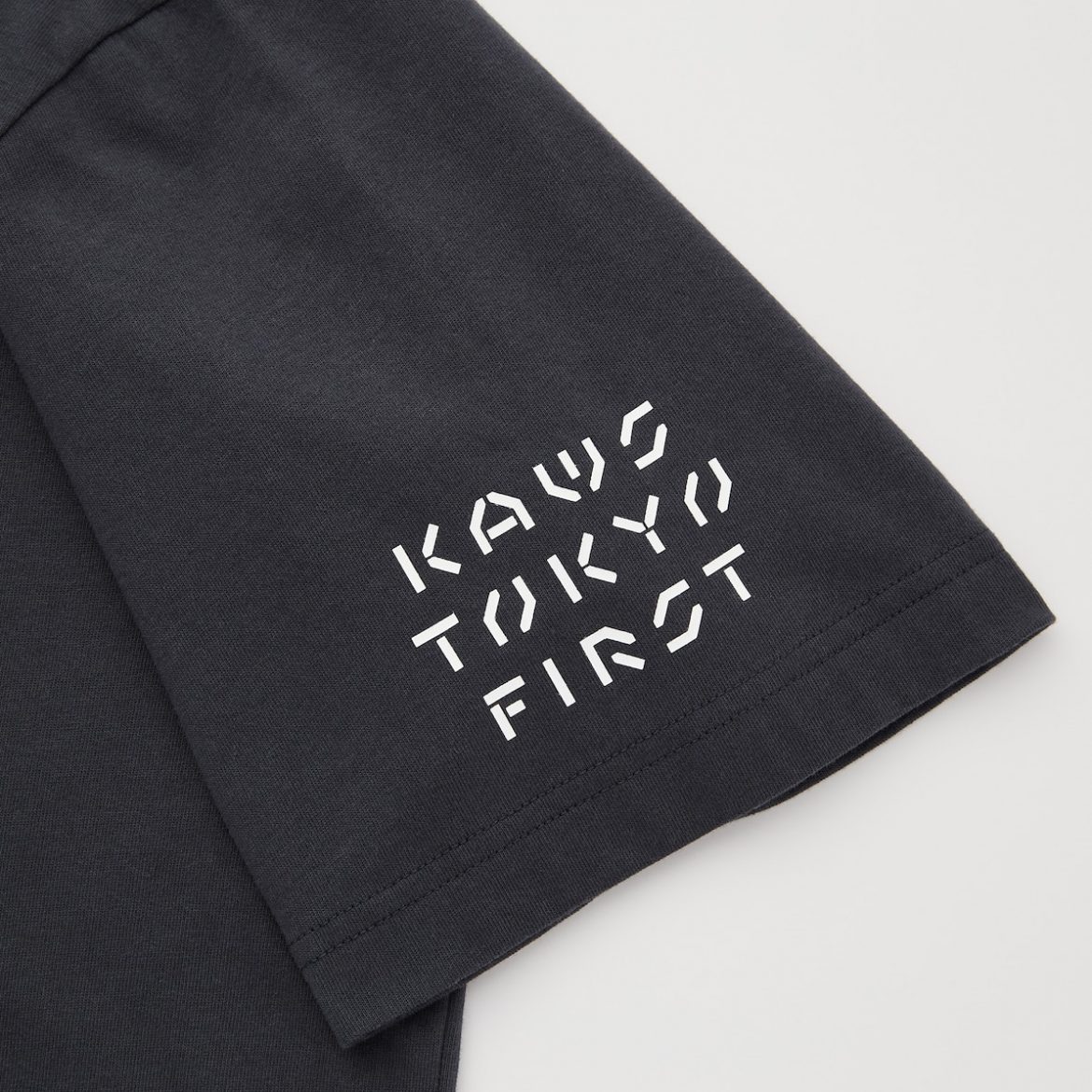 Kaws-Tokyo-First-Uniqlo