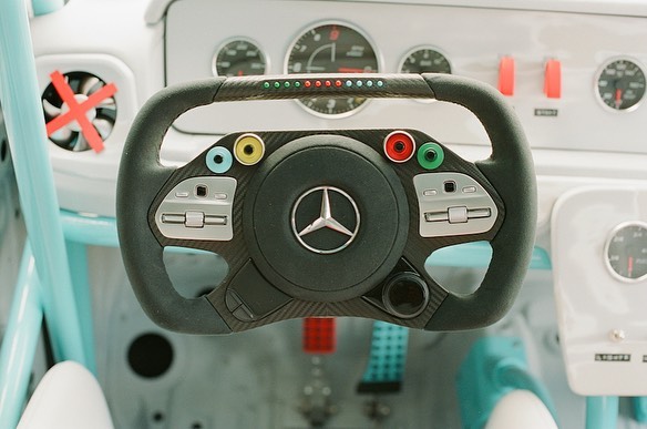 Mercedes-Benz-Class-G Mercedes-Benz-Class-G-Off-White-Abloh