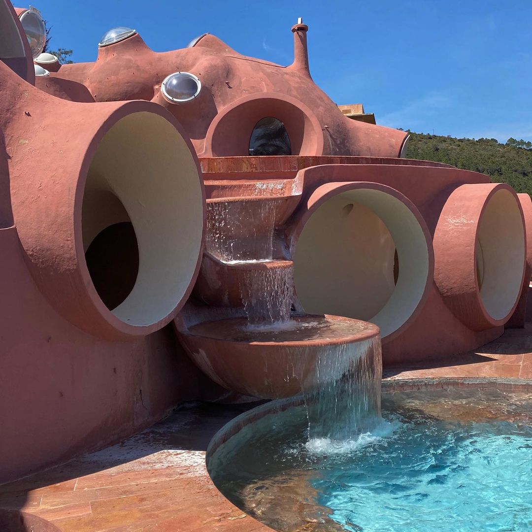 Le Palais Bulles de Pierre Cardin