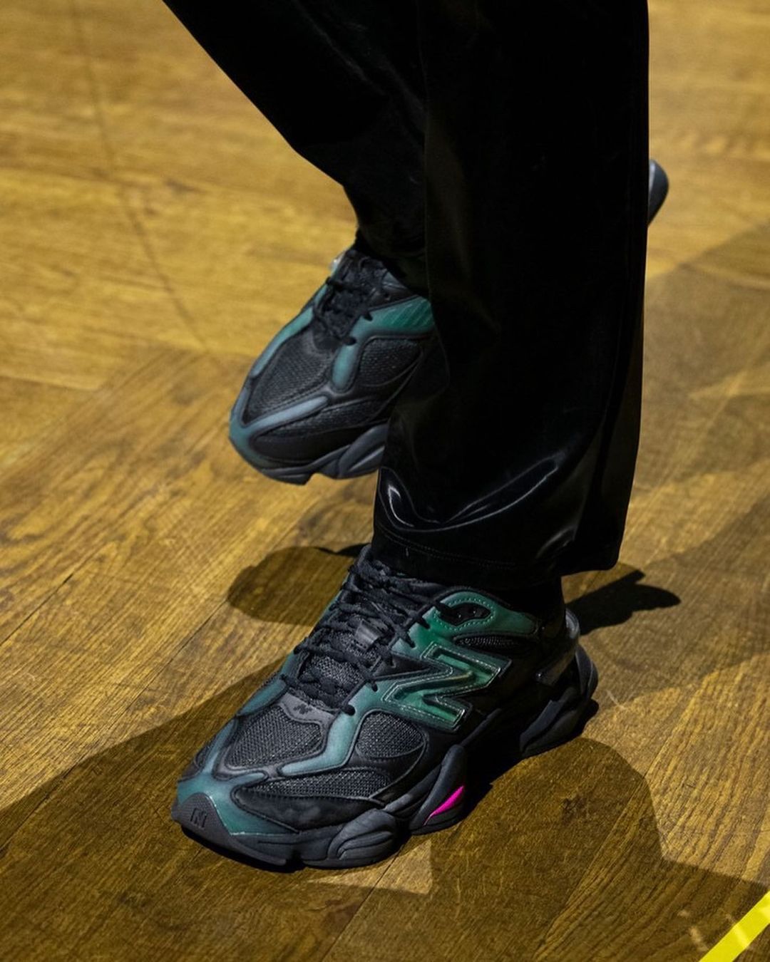 New-Balance-9060-Mowalola-pic-6 New-Balance-9060-Mowalola-pic-6