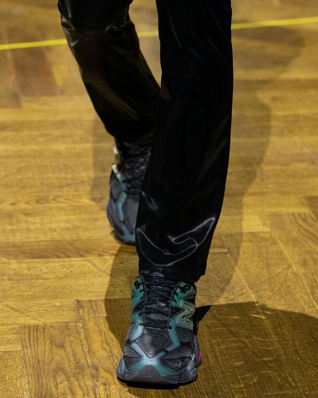 New-Balance-9060-Mowalola-pic-7 New-Balance-9060-Mowalola-pic-7