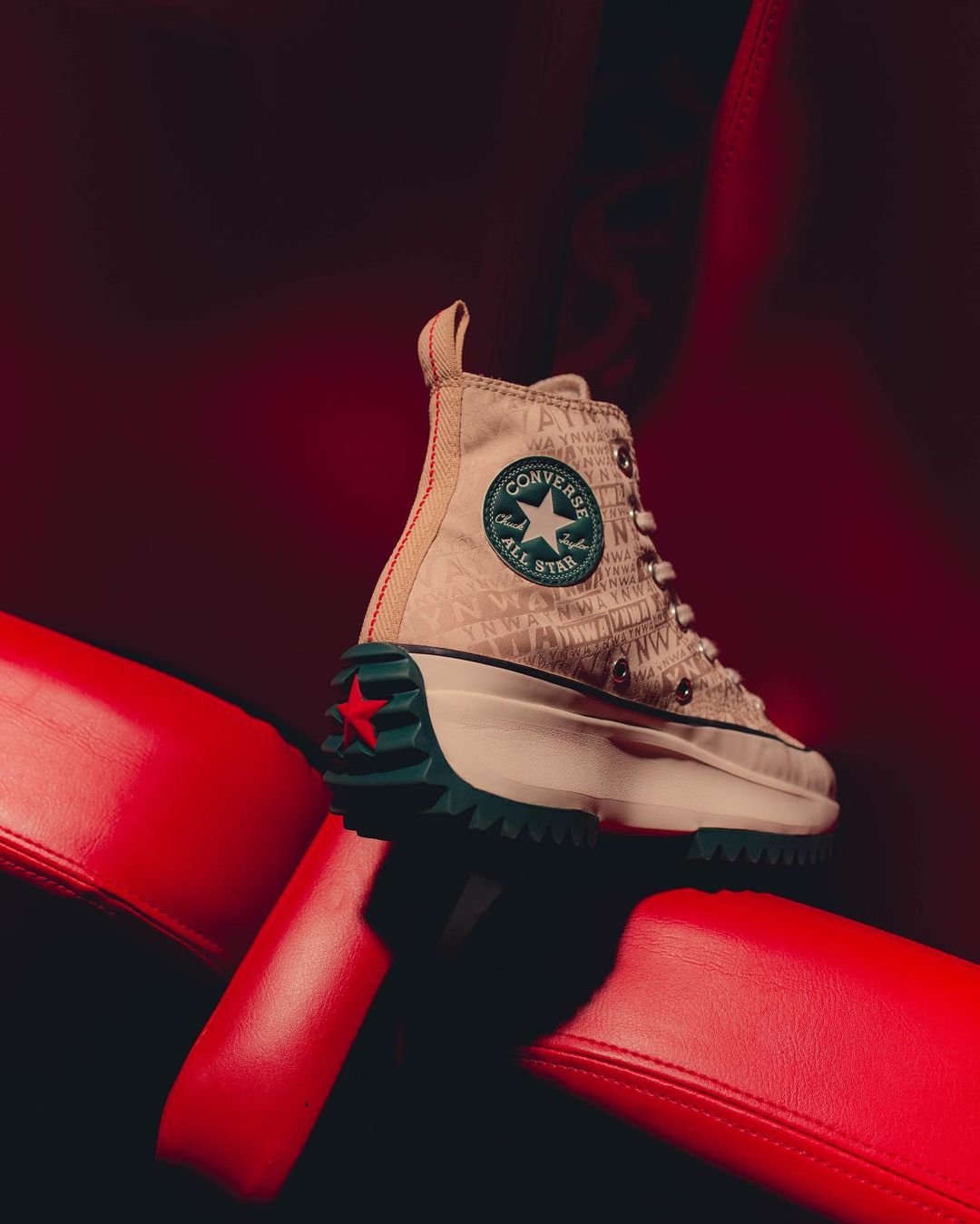 Converse-Liverpool-pic-2