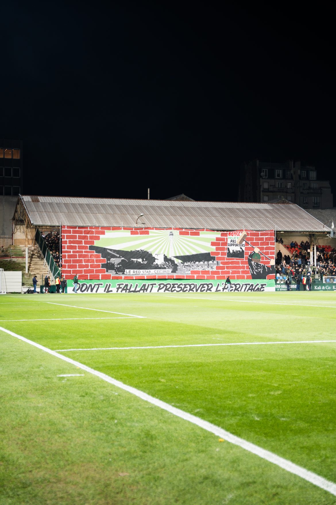 Foot-Locker-Red-Star-FC